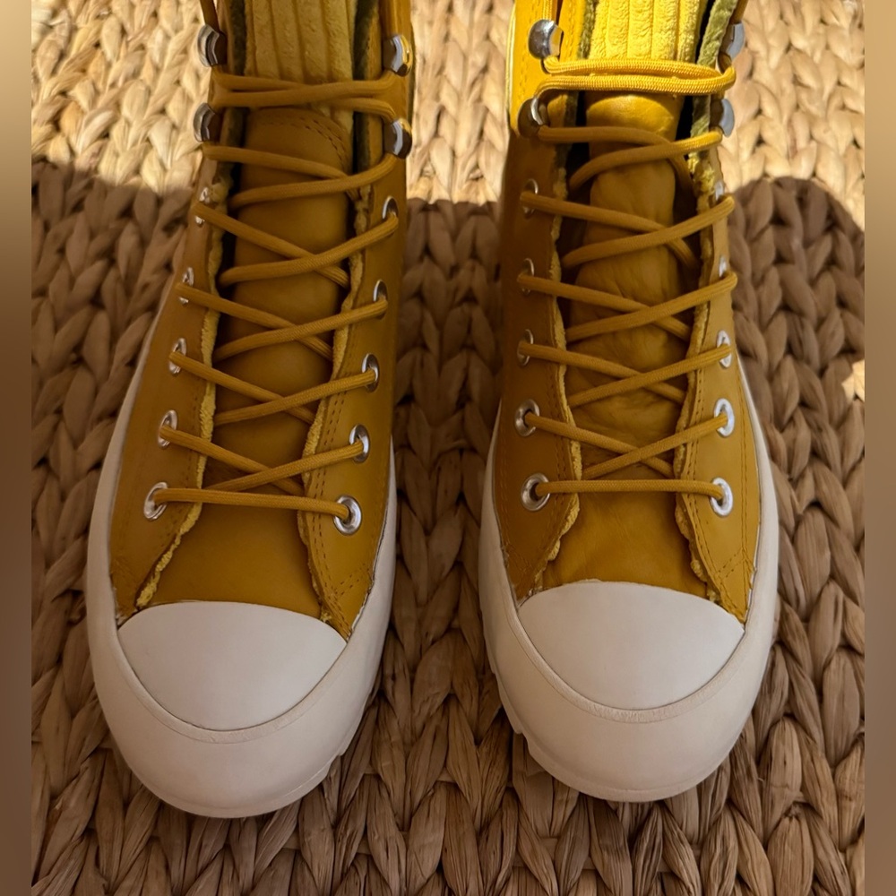Sold | Converse | High-Top Gore-Tex Waterproof Leather Lugged Sneakers Mustard - Picture 8 of 10